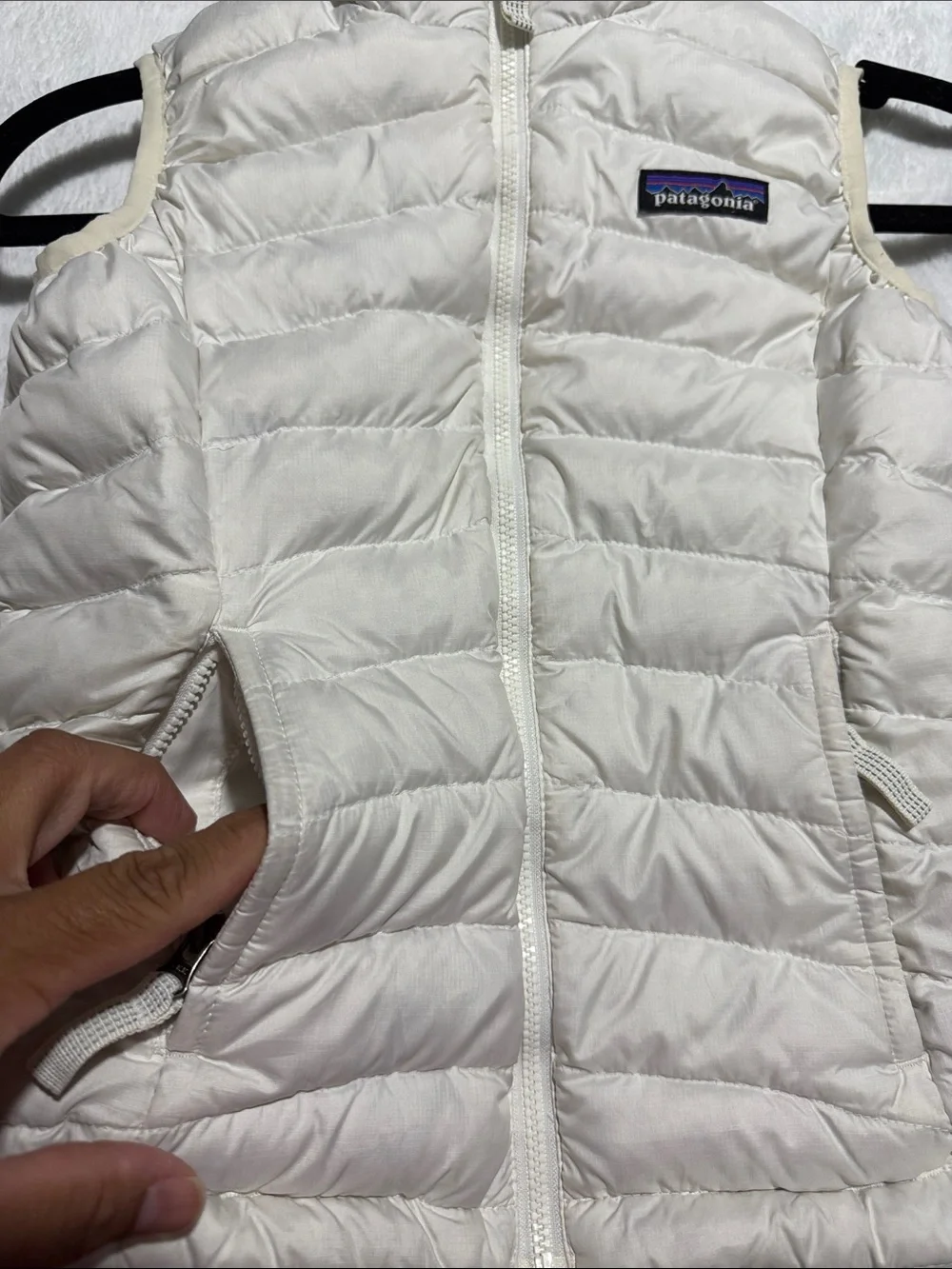 Patagonia Off-White Quilted Down Vest